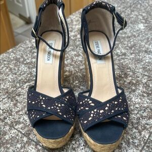 Steve Madden Navy and Tan Wedge Sandals